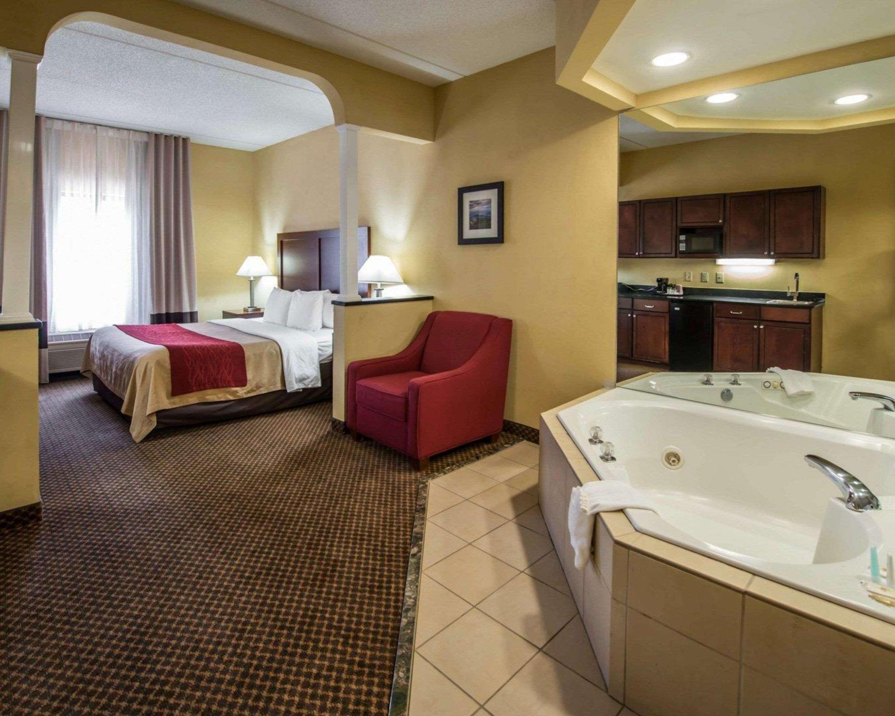 Comfort Inn & Suites Morganton Exteriér fotografie